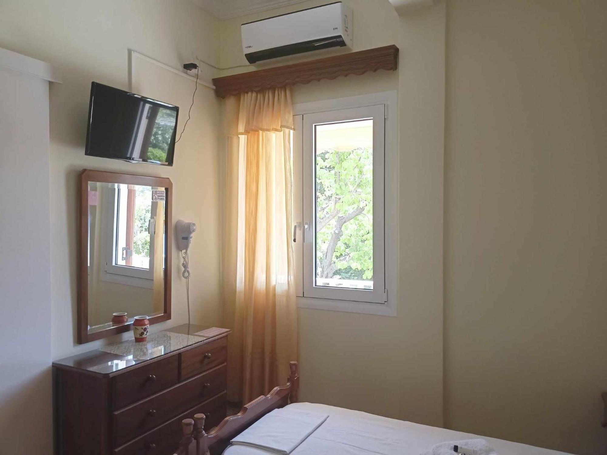 Agia Marina  Finikas Rooms المظهر الخارجي الصورة